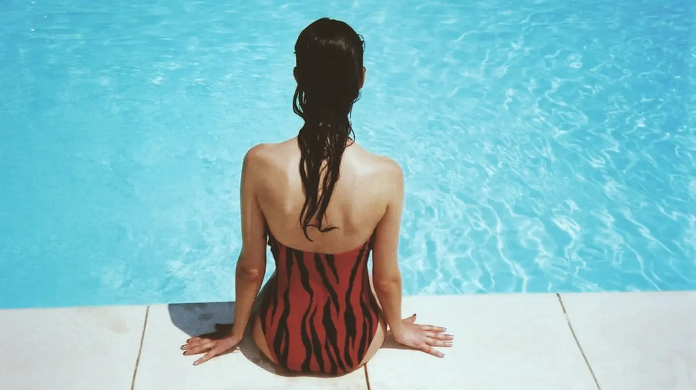 Κάνε μαύρισμα παραλίας από τον καναπέ σου!