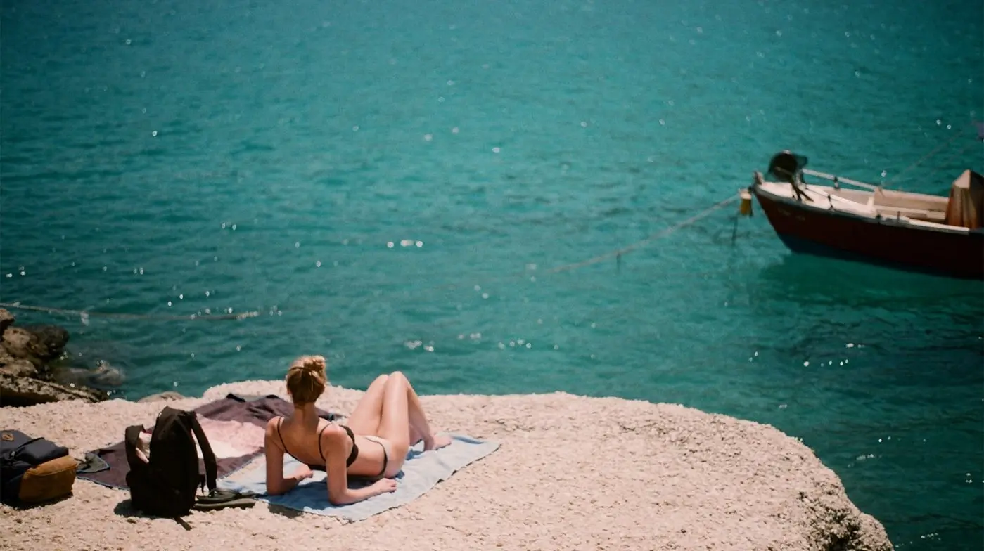 Πώς να μαυρίσεις πιο γρήγορα χωρίς να καείς